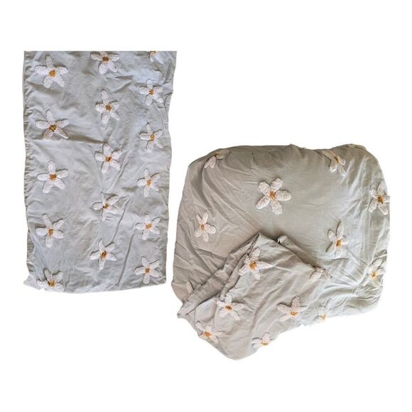 Rachel Zoe Daisy King Size Comforter & Pillow Sham Set Daisies Flowers - Picture 1 of 7